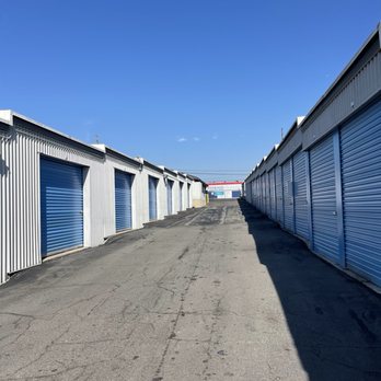 SmartStop Self Storage - Clean storage units - Self Storage Near Me - La Habra, California