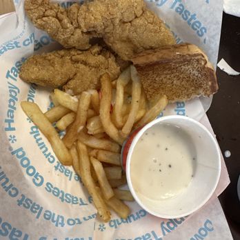 Dairy Queen Grill & Chill - Chicken strips with country gravy - Burgers Near Me - Beaufort, South Carolina