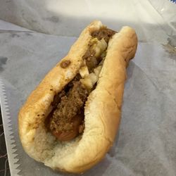 T & L Hot Dogs - Hog dog (chili mustard and onions- standard toppings for this style)
