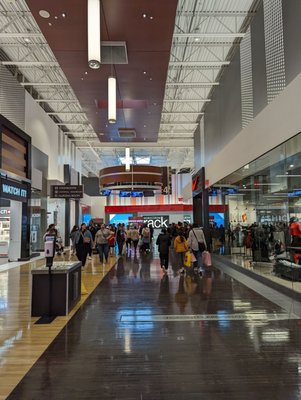 Vaughan Mills by null