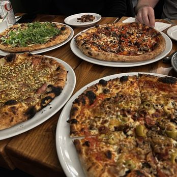 Brama - Pizza - Italian Near Me - Montreal, Quebec