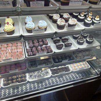 Sweet Avenue Bake Shop - Bakeries Near Me - Rutherford, New Jersey