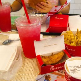 Kids Meal Dragonfruit Lemonade Kids Meal Dragonfruit Lemonade