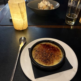 Restaurant Diligence - Cream brûlée. Wonderful - Belgian Near Me - Bruges, VWV Restaurant Diligence - Cream brûlée. Wonderful - Belgian Near Me - Bruges, VWV