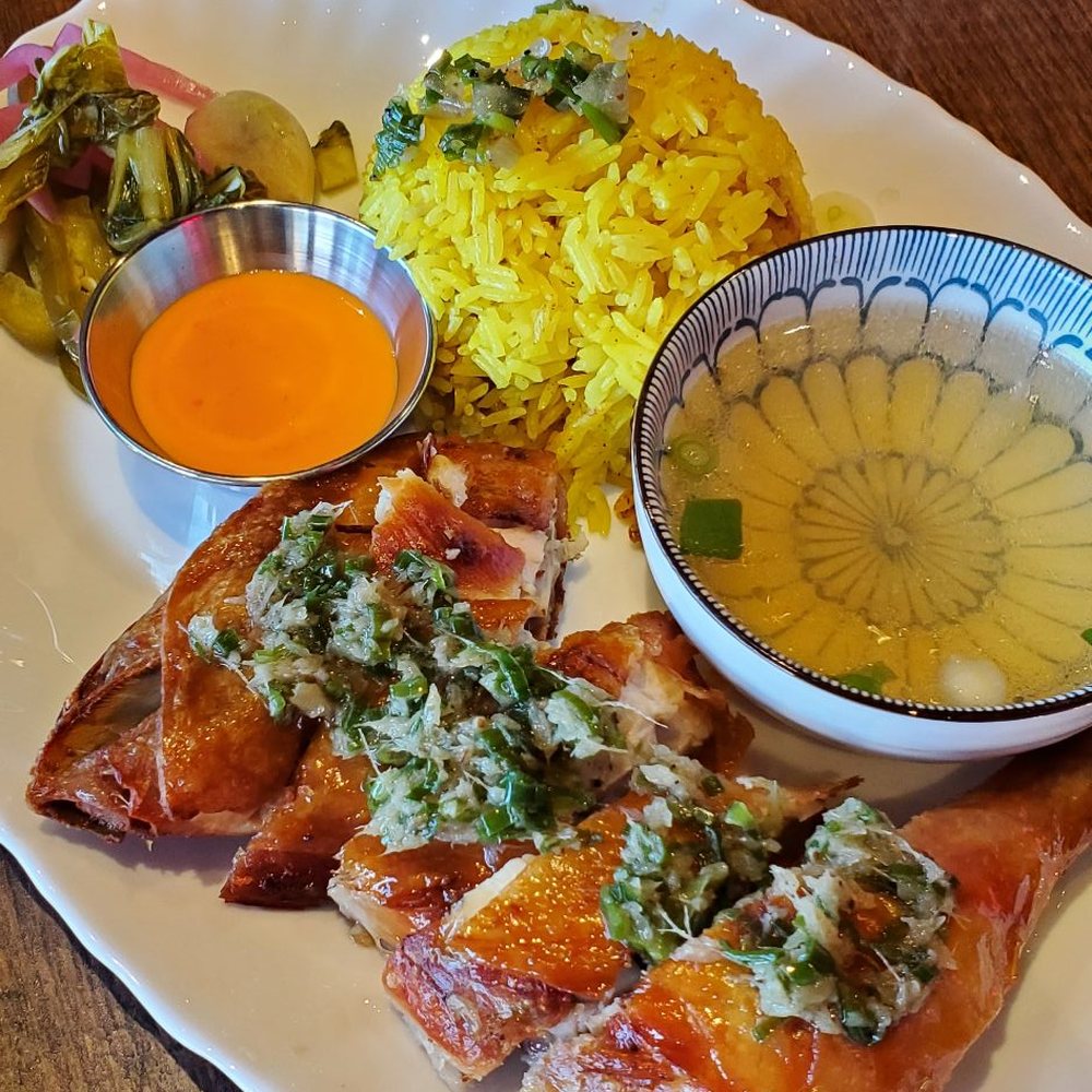 Electric Piggy BBQ - Crispy chicken on Hai nam rice - Barbeque Near Me - Markham, Ontario