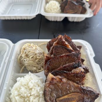 Trydis  BBQ - kalbi - Food Trucks Near Me - Honolulu, Hawaii