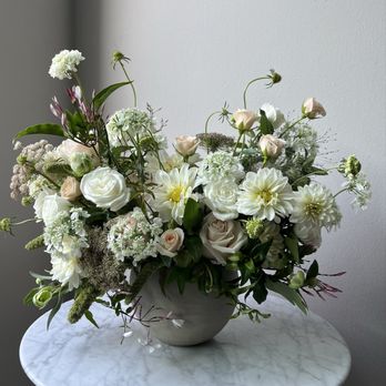 Tanya Floral - Soft color flower arrangement , roses , dahlias , Jasmin, Scabiosa and more - Floral Designers Near Me Tanya Floral - Soft color flower arrangement , roses , dahlias , Jasmin, Scabiosa and more - Floral Designers Near Me