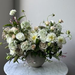 Tanya Floral - Soft color flower arrangement , roses , dahlias , Jasmin, Scabiosa and more