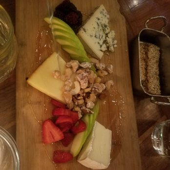 Jasper's Backyard - Cheese board - Sports Bars Near Me - Conshohocken, Pennsylvania