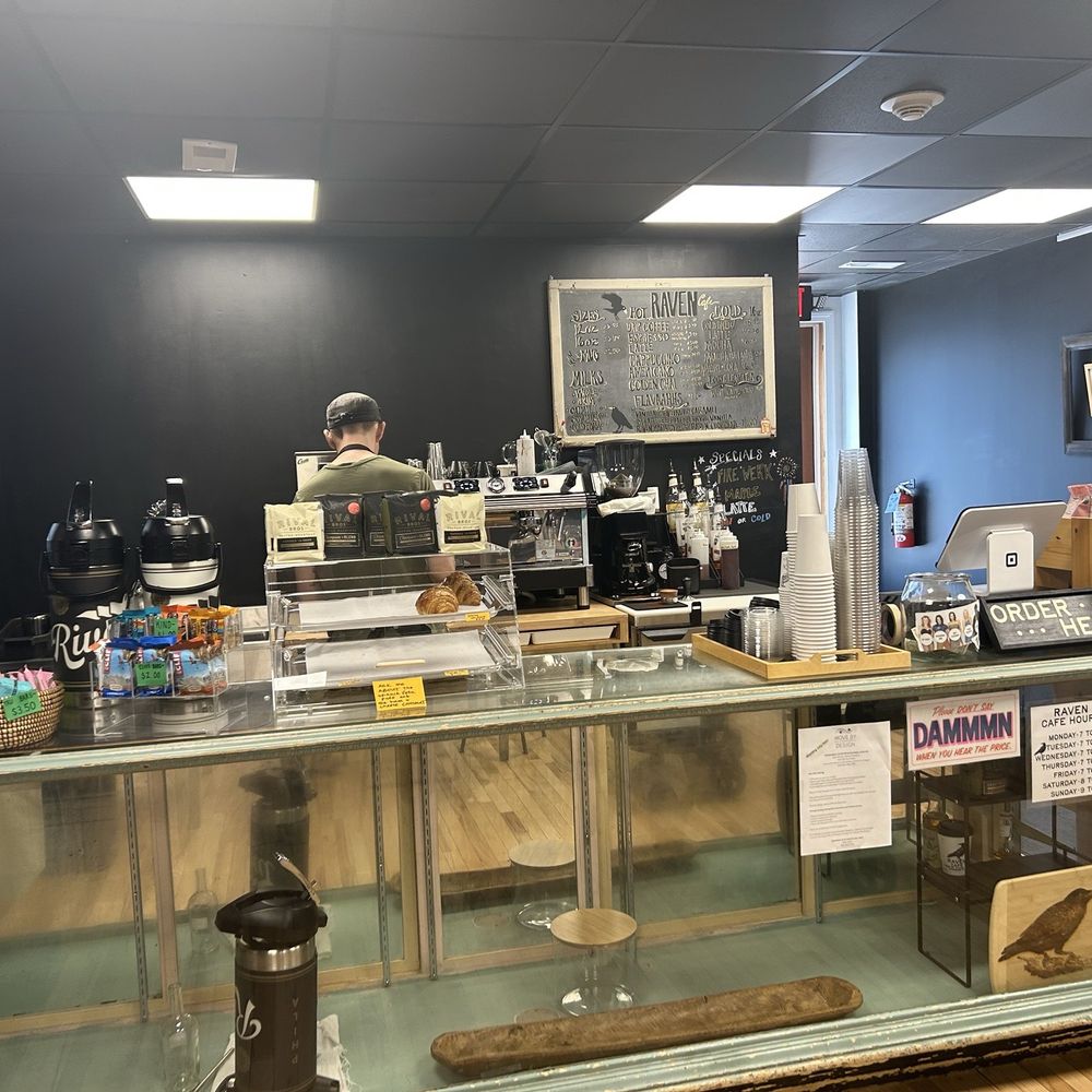 Raven Cafe - Cafes Near Me - Glenside, Pennsylvania