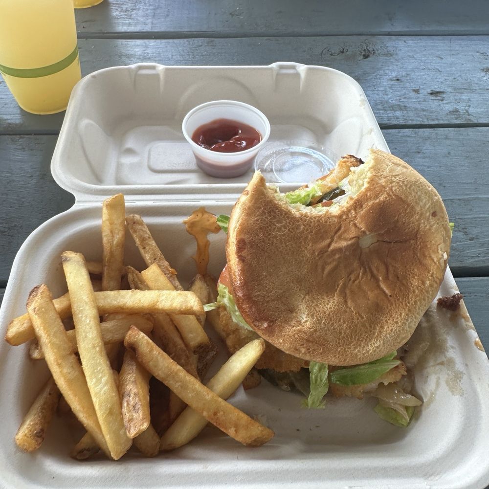 Da Fish Shack - Shrimp po boy - Food Trucks Near Me - Hana, Hawaii Da Fish Shack - Shrimp po boy - Food Trucks Near Me - Hana, Hawaii