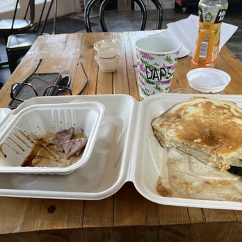 Daps Breakfast & Imbibe - The Original Pancakes Virginia Ham - Breakfast & Brunch Near Me - Charleston, South Carolina