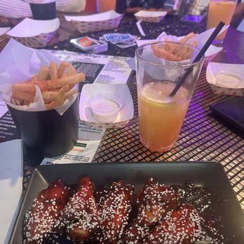 40 Flavors Wings & More - Asian fusion 6 PC COMBO Wings - Chicken Wings Near Me - Lake Worth, Florida 40 Flavors Wings & More - Asian fusion 6 PC COMBO Wings - Chicken Wings Near Me - Lake Worth, Florida