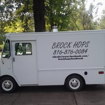 Brock Hops - a truck parked in front of a house - Food Trucks Near Me Brock Hops - a truck parked in front of a house - Food Trucks Near Me