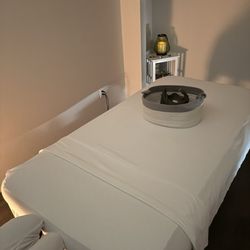 Thai Healing Massage - Simple & clean.