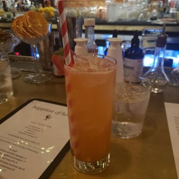 Big Hill Bar & Grill - Kentucky Buck - Cocktail Bars Near Me - Chicago, Illinois