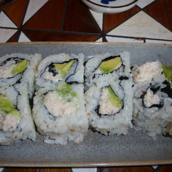 Pacific Catch - California Roll HH - Seafood Near Me - Tustin, California
