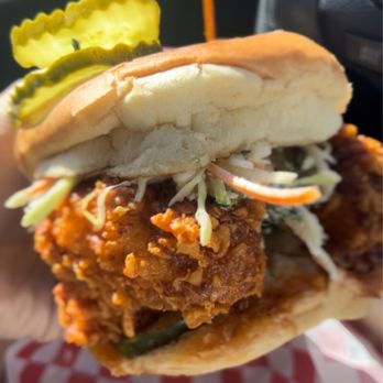 Underdog Hot Chicken - Chicken Sandwich Only - Chicken Wings Near Me - Boston, Massachusetts