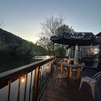 The Waterfront Bar - Cocktail Bars Near Me - Copperhill, Tennessee The Waterfront Bar - Cocktail Bars Near Me - Copperhill, Tennessee