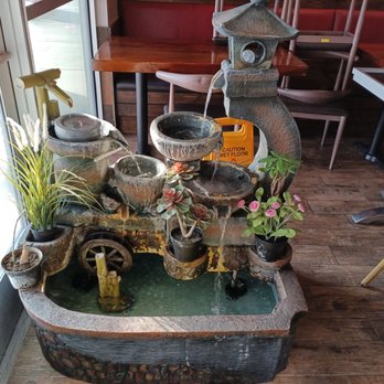 Ten Gu Ramen - Calming water feature - Ramen Near Me - Bakersfield, California Ten Gu Ramen - Calming water feature - Ramen Near Me - Bakersfield, California