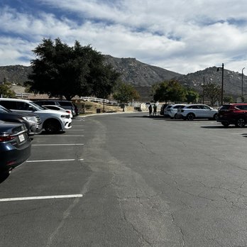 Pike's Peak Park - Parking lot - Parks Near Me - Norco, California Pike's Peak Park - Parking lot - Parks Near Me - Norco, California