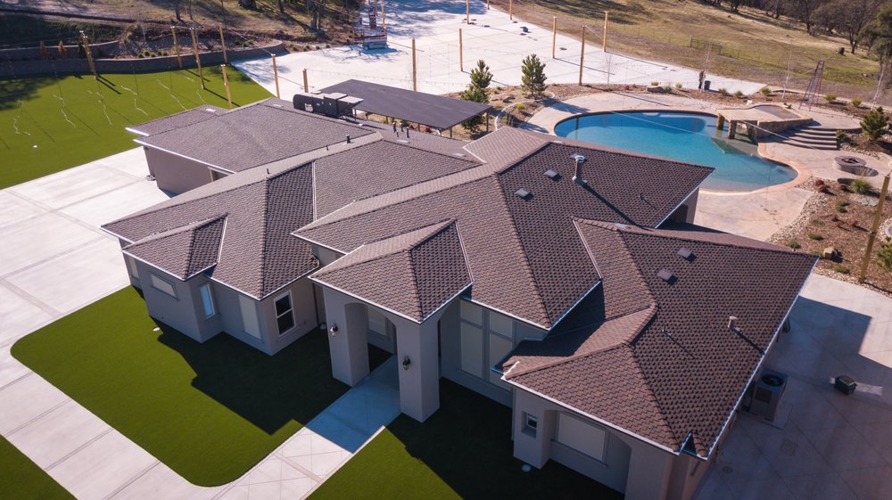 Slide of Amador Seamless Rain Gutters and Roofing