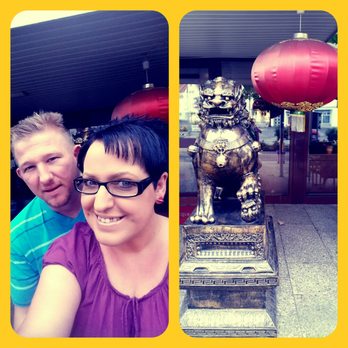 lotusblume - ... direkt vor dem Eingang in unser Lieblingsrestaurant - Chinese Near Me - Bad Hersfeld, HE