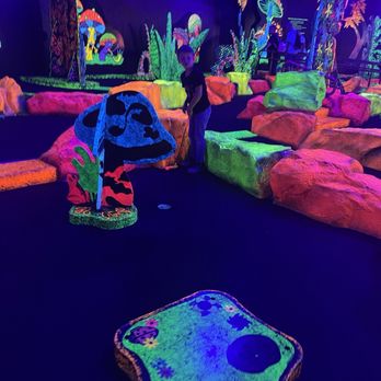 Putting Edge - Inside - Mini Golf Near Me - Orlando, Florida Putting Edge - Inside - Mini Golf Near Me - Orlando, Florida