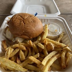 Fonzo’s - Chicken filet sandwich meal