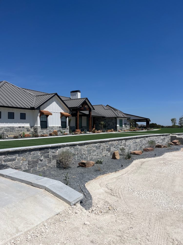 Slide of Rosas Construction