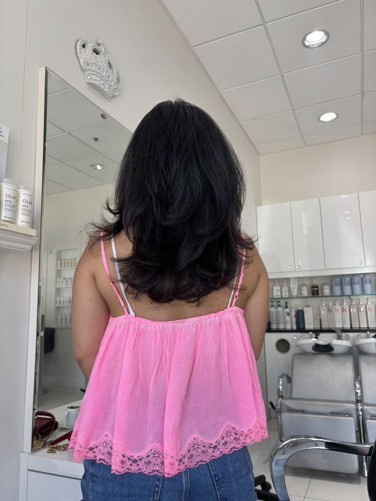 So Chic Salon Logo