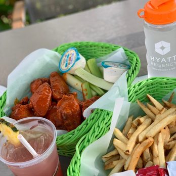 Umalu - Wednesday Breeze, Buffalo Chicken Wings, and French Fries - Hawaiian Near Me - Lahaina, Hawaii Umalu - Wednesday Breeze, Buffalo Chicken Wings, and French Fries - Hawaiian Near Me - Lahaina, Hawaii