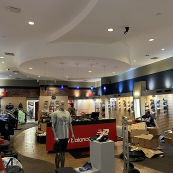 SoCal Electrical - @NewBalance @SouthCoastPlaza interior lighting retrofit - Electricians Near Me - Bellflower, California SoCal Electrical - @NewBalance @SouthCoastPlaza interior lighting retrofit - Electricians Near Me - Bellflower, California