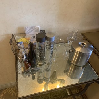 Delamar Greenwich Harbor Hotel - Snackbar - Hotels Near Me - Greenwich, Connecticut Delamar Greenwich Harbor Hotel - Snackbar - Hotels Near Me - Greenwich, Connecticut