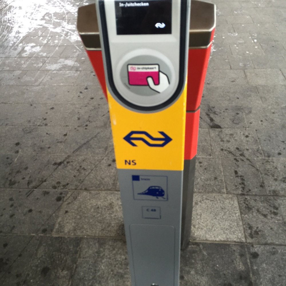 Arnhem Centraal - The check-in and -out poles: really watch for these because they work strangely sometimes - Train Stations Near Me - Arnhem, GE