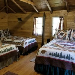Highway 31 Cabins - Interior of Cabin 3