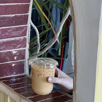 Earl - Drink Window (so cute) - Coffee & Tea Near Me - Nashville, Tennessee