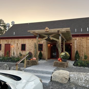 Wander at LongWoods - The restaurant - Desserts Near Me - Cumberland Center, Maine