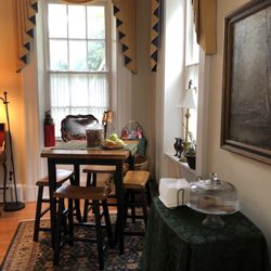 The E. J. Bowman House - Common area- mini kitchen