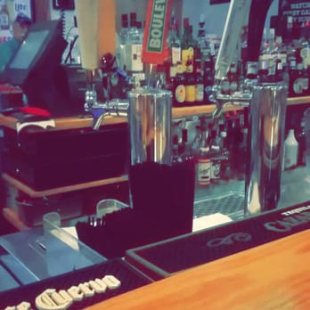 Bob McCullough's Pub & Billiards - Just a pic of the bar - Pubs Near Me - Schaumburg, Illinois