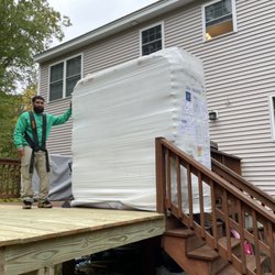 R&i Moving and Home Care - Well protected and moving heavy hot tub