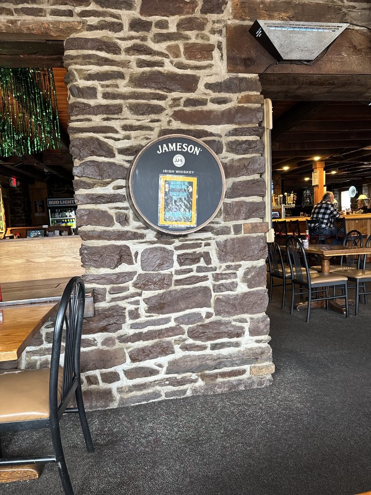 Harleysville Hotel Logo