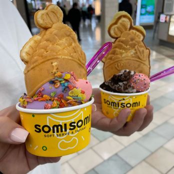 Somisomi - - Ah-Boong in a cup - Ube with Fruity Pebbles (left) - Ah-Boong in a cup - Chocolate with Oreo (right) - Ice Cream & Frozen Yogurt Near Me - Tukwila, Washington Somisomi - - Ah-Boong in a cup - Ube with Fruity Pebbles (left) - Ah-Boong in a cup - Chocolate with Oreo (right) - Ice Cream & Frozen Yogurt Near Me - Tukwila, Washington