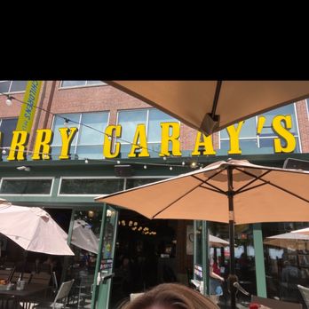 Harry Caray's - Outdoor seating - Sports Bars Near Me - Chicago, Illinois