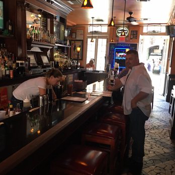 Finnegan's Easy - Good food/ Fair prices - Sports Bars Near Me - New Orleans, Louisiana