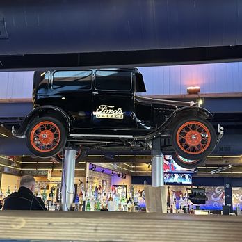 Ford's Garage Plano - Decor - Burgers Near Me - Plano, Texas Ford's Garage Plano - Decor - Burgers Near Me - Plano, Texas