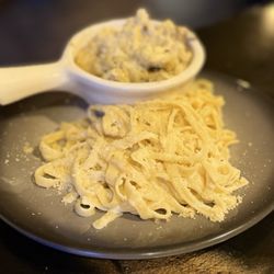 The Shack - Vegetarian Alfredo and a side of Garlic Mashed Potatoes