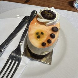 Munger - Passion fruit chiffon