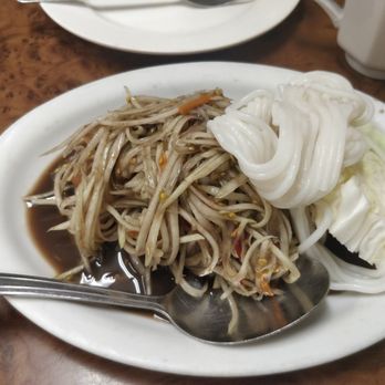 Vientian Cafe - papaya salad (lao style) very good - Vietnamese Near Me - Oakland, California Vientian Cafe - papaya salad (lao style) very good - Vietnamese Near Me - Oakland, California