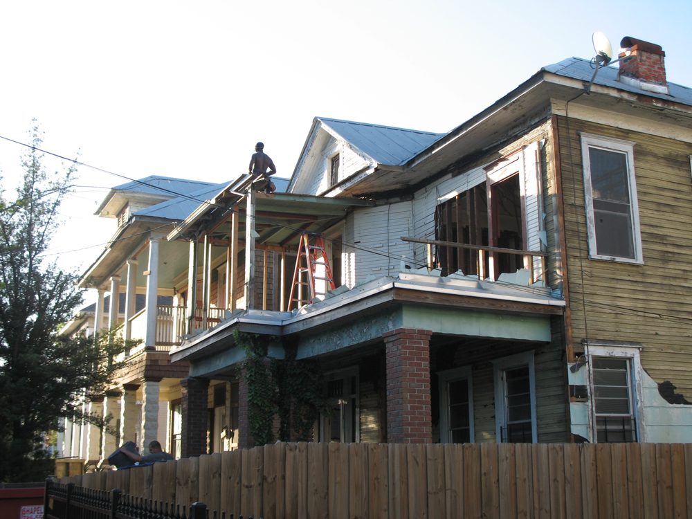 Slide of H & H Homes